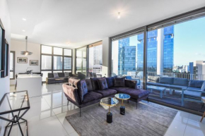 Spacious 3BR Close to Rothschild with MAMAD by HolyGuest
